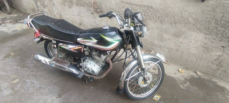 honda CG 125  black color 1