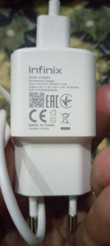 Infinix ka charger box se nikla ha 0