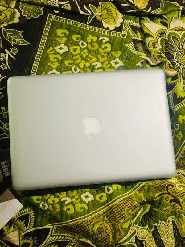 Apple MacBook pro model 2012   0’3.4. 6.4. 4.77. 315 2