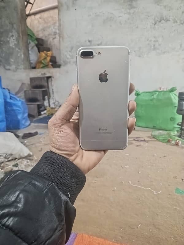 iPhone 7plus pta approved 0