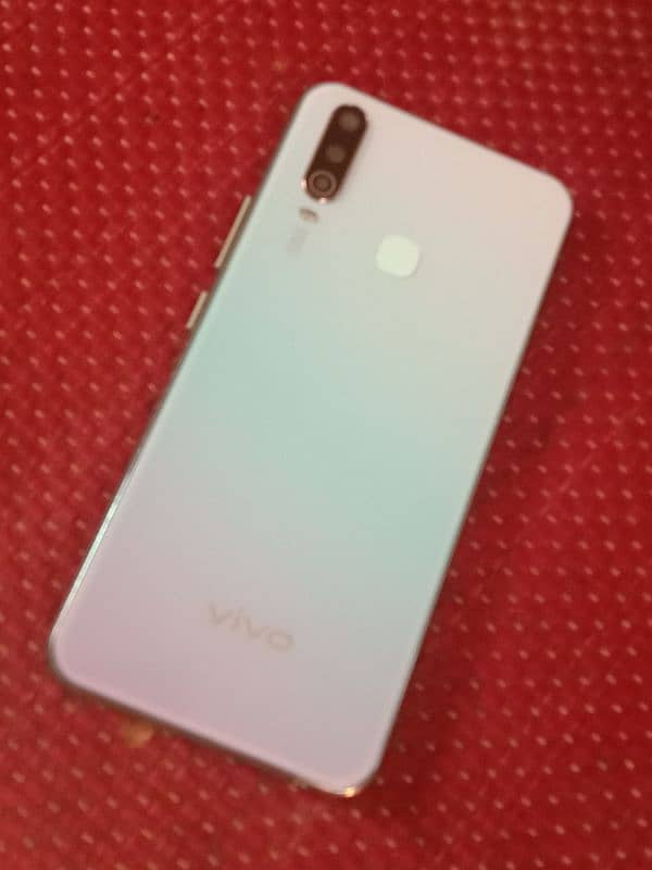 vivo y17.8/256gb pta approved 03476999167call/watsapp 1