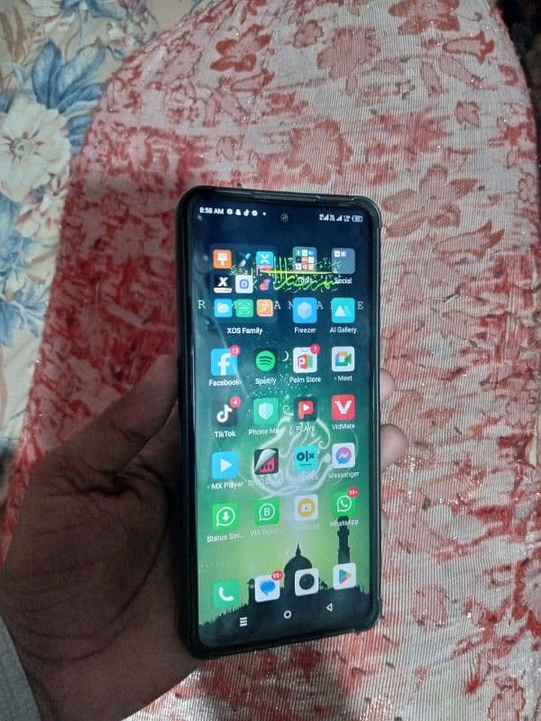 infinix hot30 8+8 128GB 0