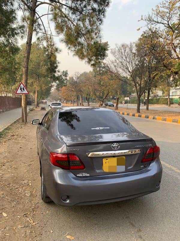 Toyota Corolla Altis 2010 3