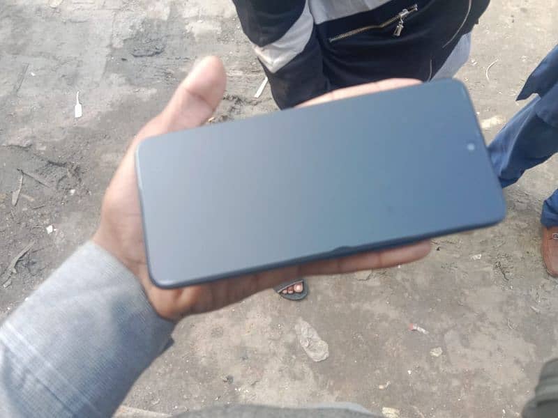 vivo y19s 4