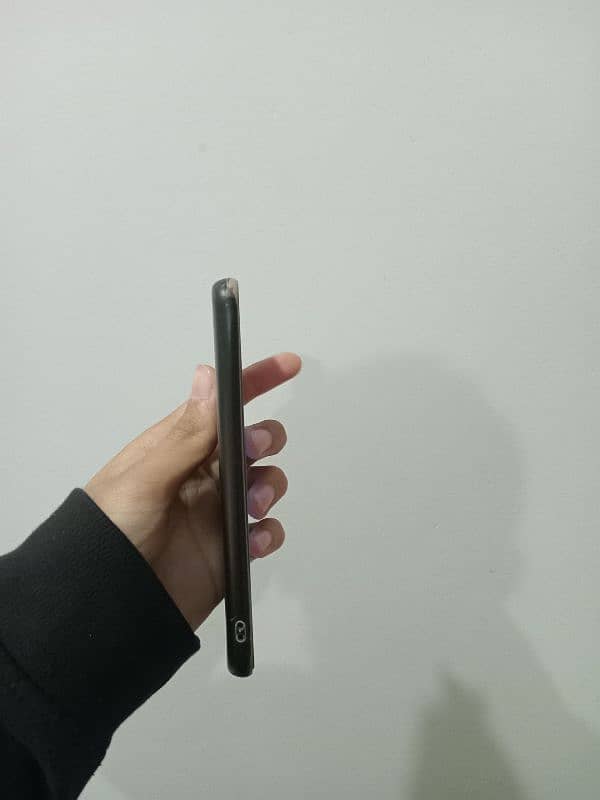 Samsung Galaxy A30s 3