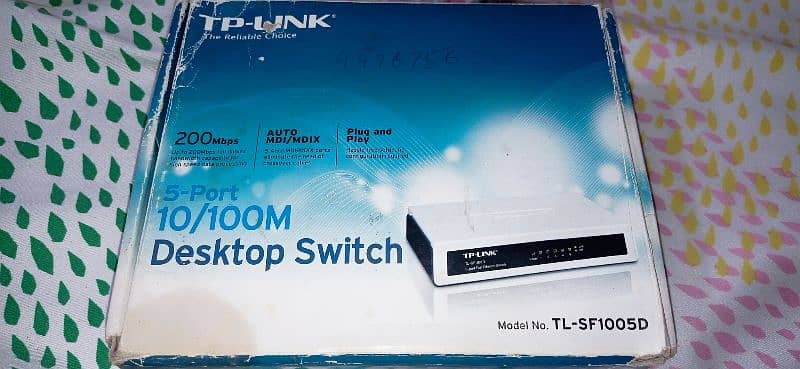 TP Link SF100 5D Switch Just like new used 1 month only 0