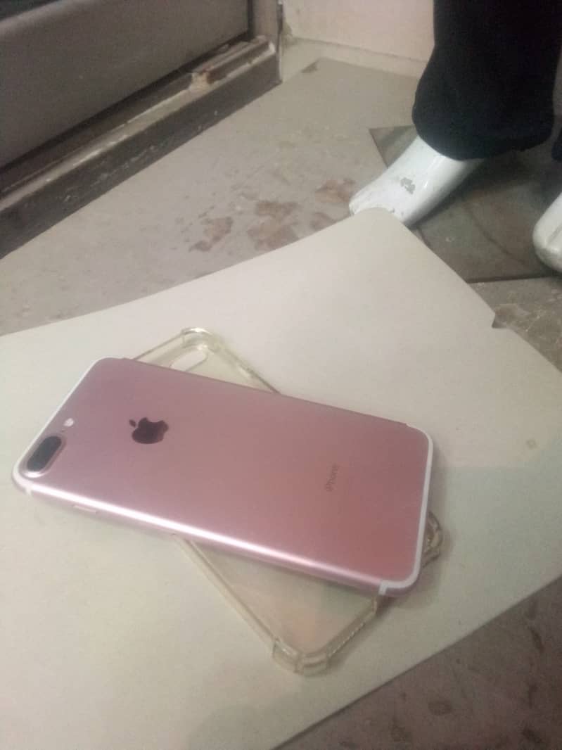 iPhone 7plus 128gb pta approve 2