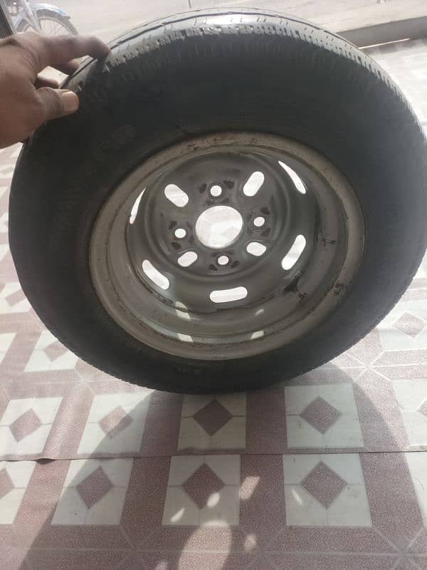 bolan ka new tyr rim ha good condition 0