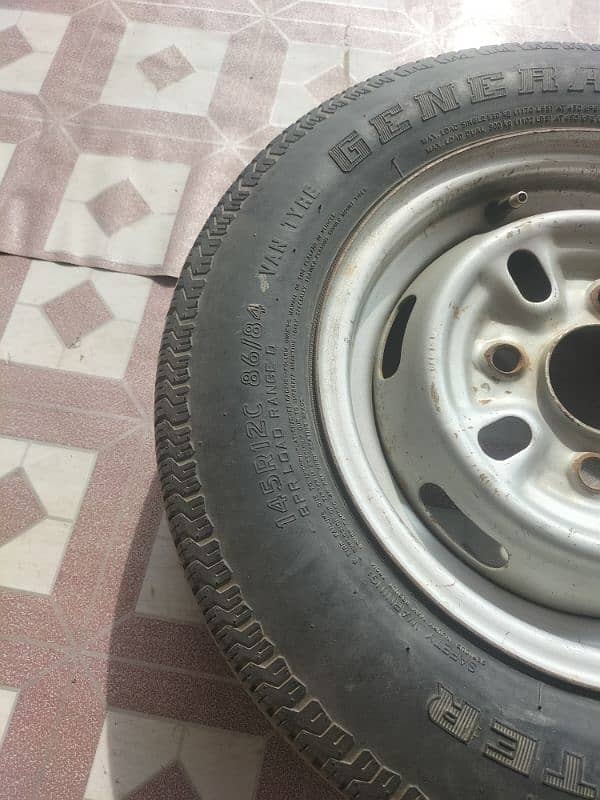 bolan ka new tyr rim ha good condition 3