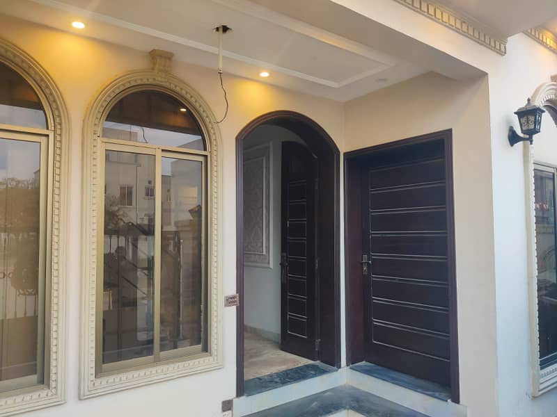 7 MARLA HOUSE FOR SALE M7A LAKECITY LAHORE 13