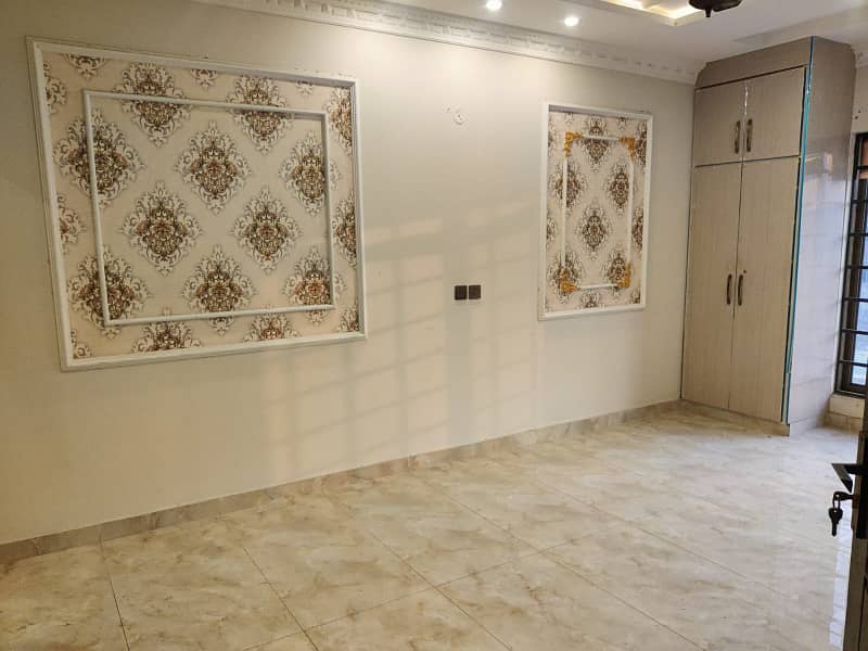 7 MARLA HOUSE FOR SALE M7A LAKECITY LAHORE 17