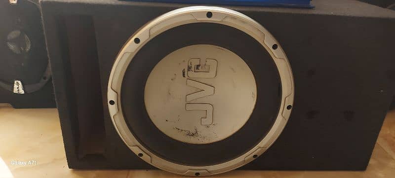 FREMIER AMP 2000W JVC 13 INCH WOOFER 2 JVC GENIUNE SPEAKER 1