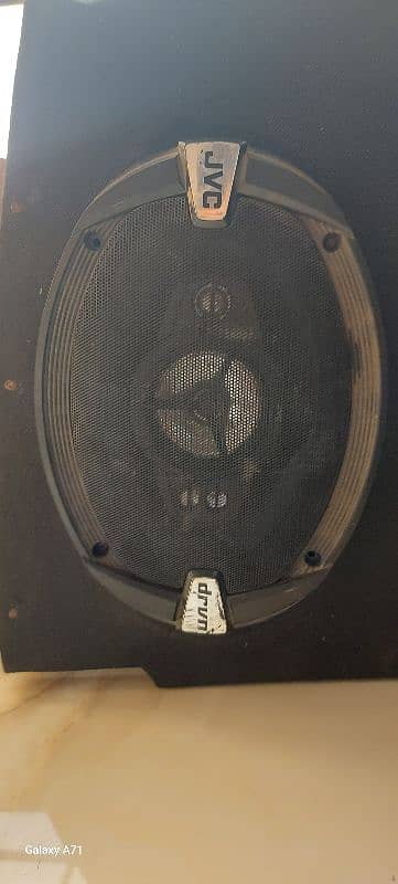 FREMIER AMP 2000W JVC 13 INCH WOOFER 2 JVC GENIUNE SPEAKER 8