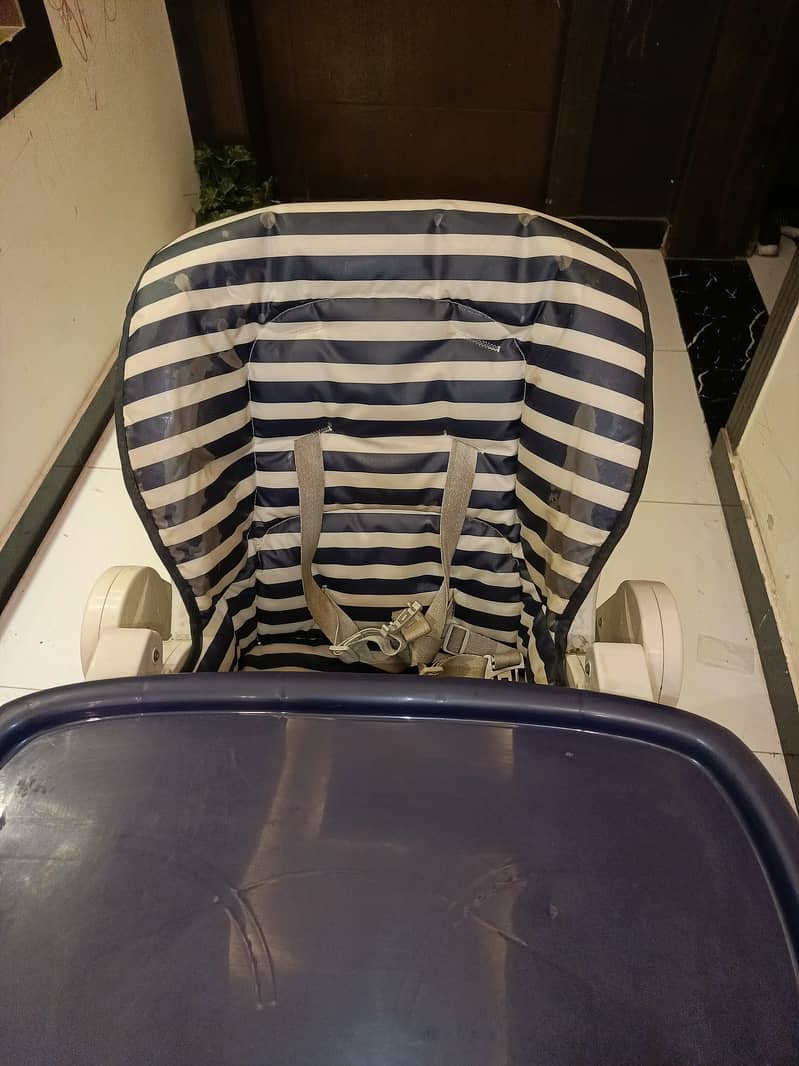 Beautiful high chair for your toddler. . . 2