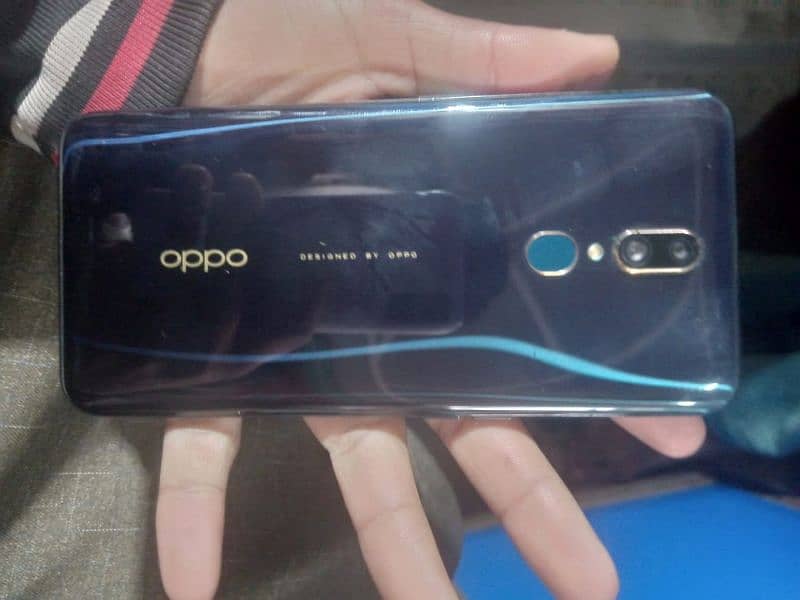 oppof11 256GB 8ram al ok with box 1