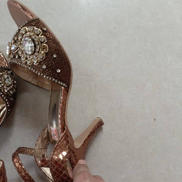 Fancy stylo heels use 1 time on wedding function 3