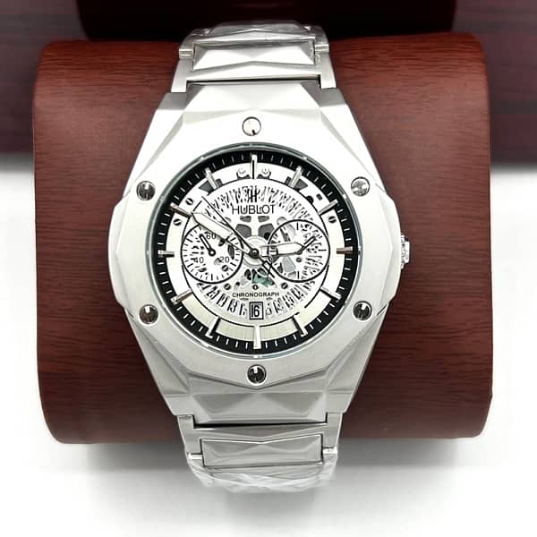 Save Rs. 1000 on New Year and sale |Hublot watch 5