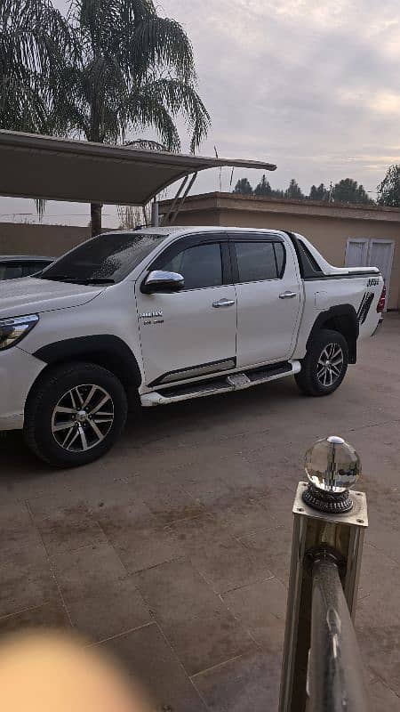 Toyota Hilux 2019 3