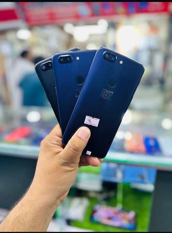 Oneplus 5T 8/128 Dual sim PTA Life time warranty 1