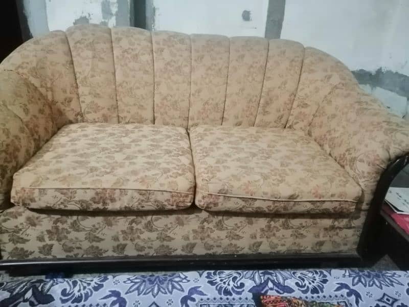 7 seater for sale in good condition 3