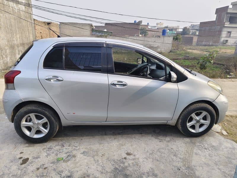 Toyota Vitz 2009 8