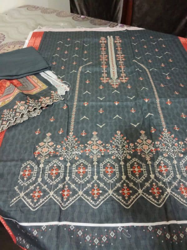 Rawayat khaddar 3 pcs unstitched cutwork dopatta 7