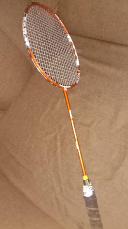 WILSON BADMINTON RACKET | 28 TO 30 LBS TENSION | 75 GRAM WEIGHT | 5