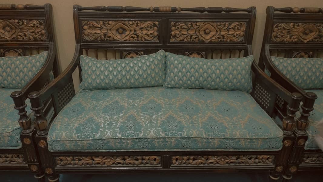 Antique 2 seater sofa set 0