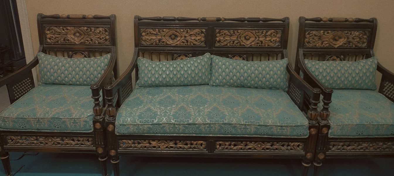 Antique 2 seater sofa set 8