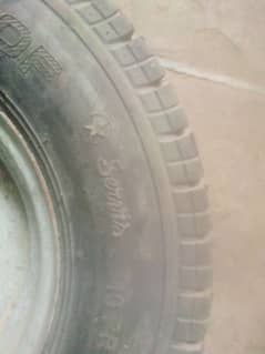 Rakshaw Tyre For sale