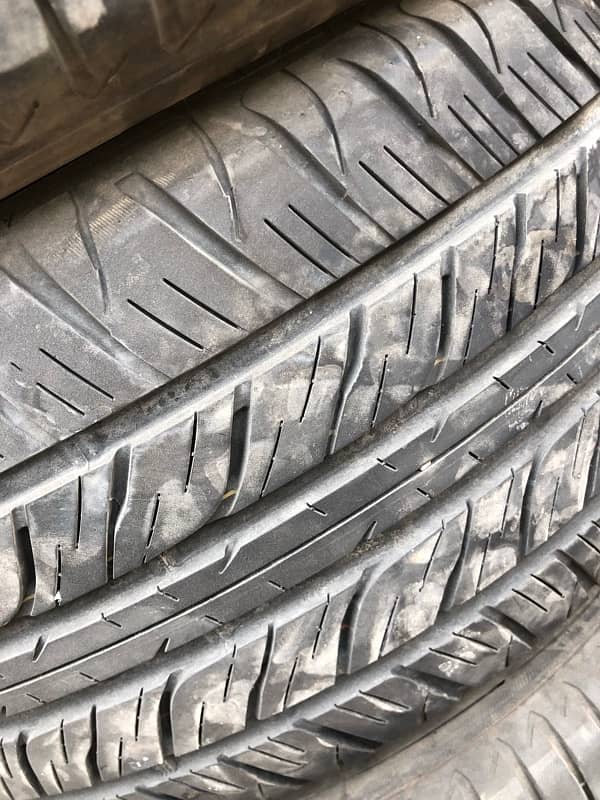 Land Cruiser V8 Tyres For Sale 2