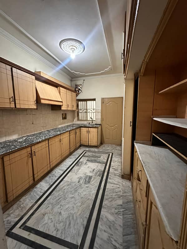 FAMILY VIP FLAT AVAILABLE LOCATION AYUB COLONY CHAKLALA SCHEME 3 4