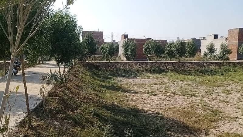 5 Marla Plot near ferozpur road and new defence road Lahore 2