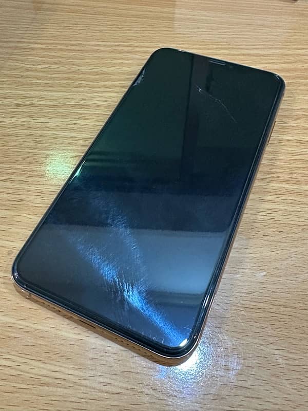 Iphone xsmax 256gb Non Pta 4