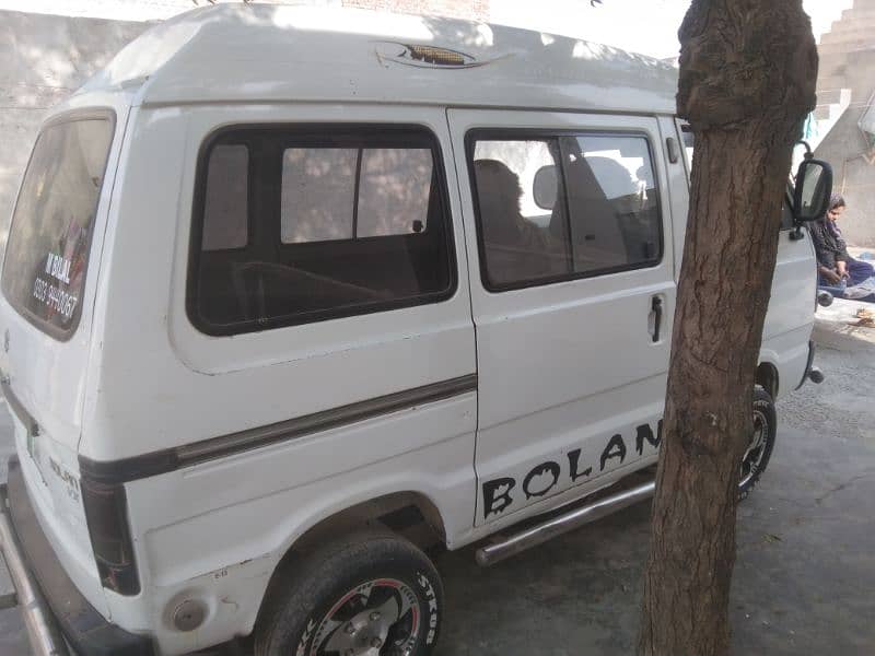 Suzuki Bolan 2010 3