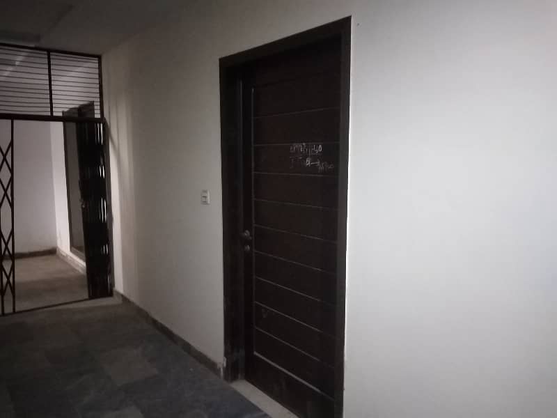 4 Marla Flat In Punjab Coop Housing Society For rent 0