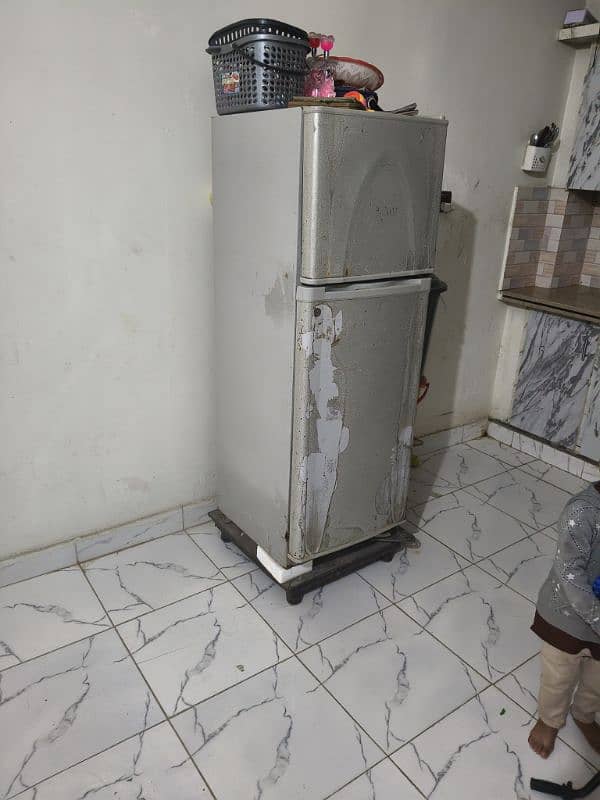 I'm Selling Fridge 1