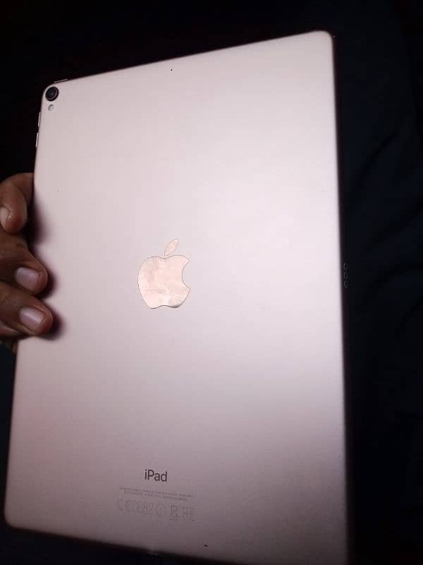 Good Condition I pad 1