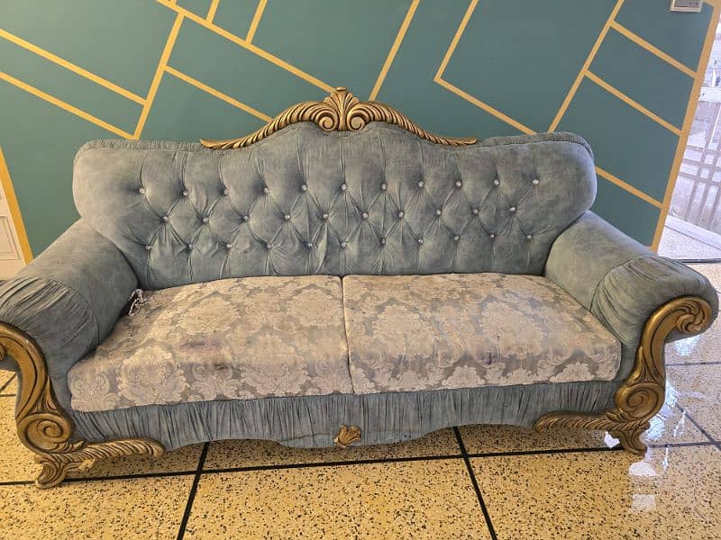 sofa for sale 0