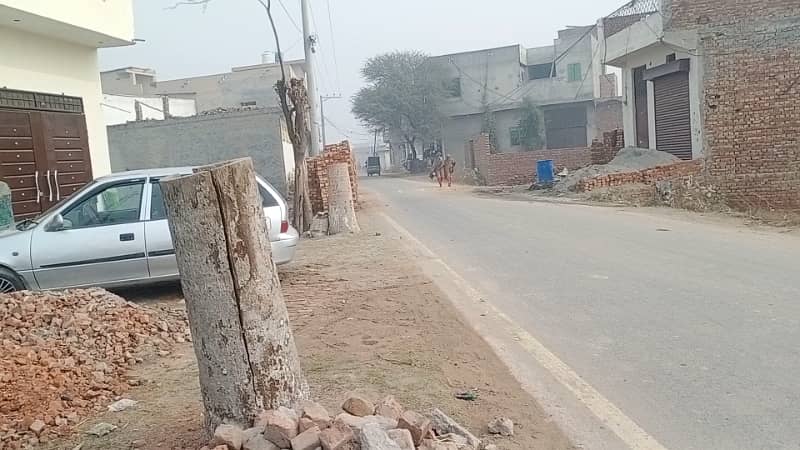 4 Marla Plot On 50ft carpeted road near new defence road Kahna nau Lahore 0