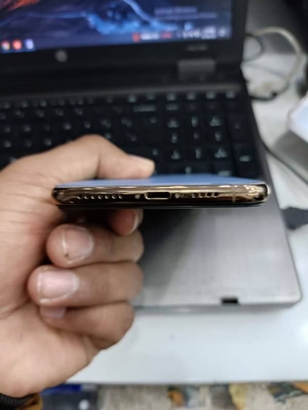 iphone XS Max 512GB non-pta 8