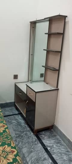 New dressing table for sale MDF sheet