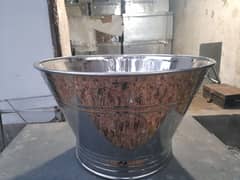 home appliances and decorating items