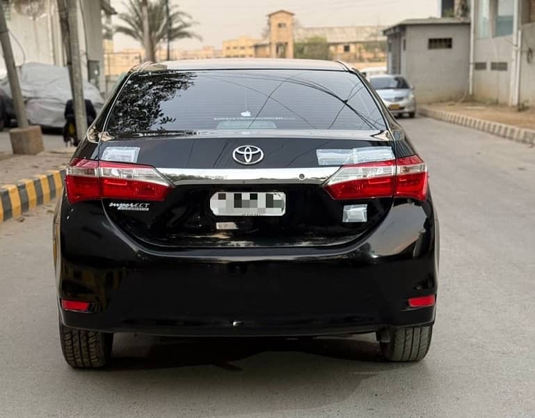 Toyota Corolla Altis 2015 3