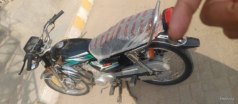 Honda 125 2023 model 10/10 condition all Punjab number 03053372873 4