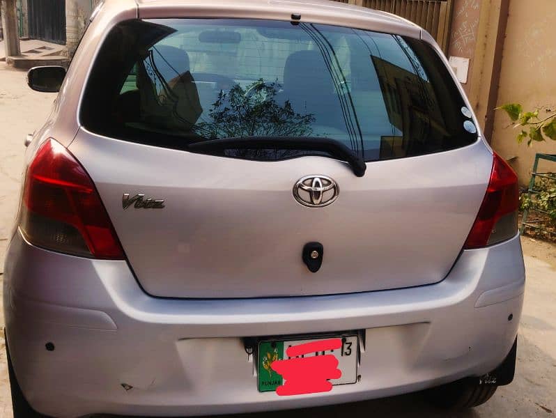 Toyota Vitz 2009/2013 B to B 1