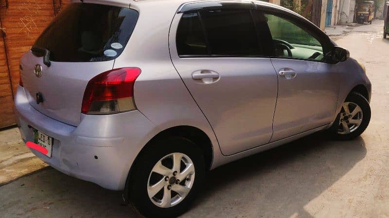 Toyota Vitz 2009/2013 B to B 5