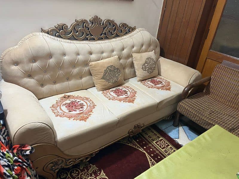 sofa set few month used 2