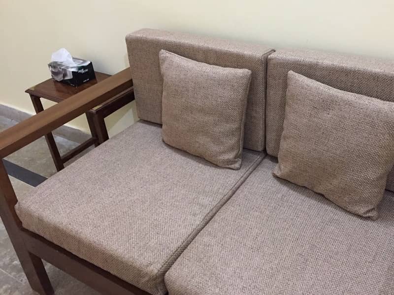 stylish sofa set with table and dewan 4