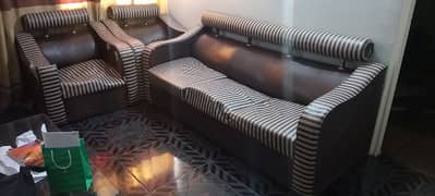 5 seater sofa set urgent sale